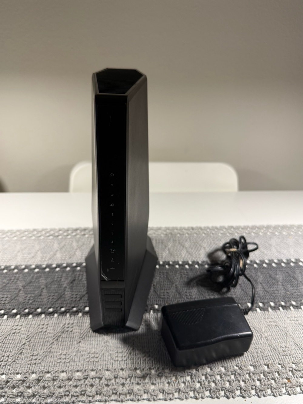 NETGEAR Nighthawk AX6 Model CAX30 | AX2700 Wifi Cable Modem Router w/Cord.Tested